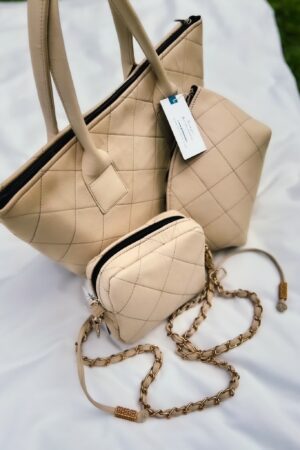 Nude quilted bag